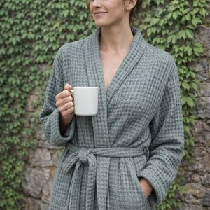 BROOKLINEN Sage Green Waffle Weave Spa Style Bathrobe, M